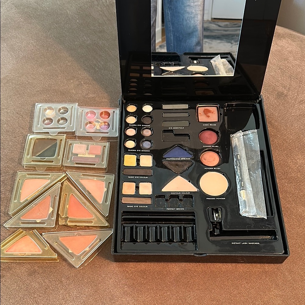 Vintage Chanel 1990's Makeup Artist Palette Set with Mirror - Multiple Colors